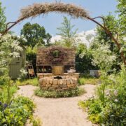 Practical Instant Hedge for Naturecraft Garden