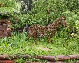 Practical Instant Hedge for Woolcott Smith Chelsea